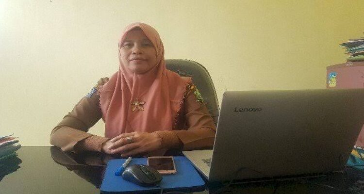 Tina Herlina Kepala dinas Ketahanan Pangan Lebong