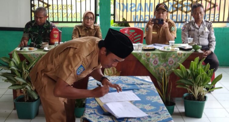 Orbit Kepala Desa Kampung Muara Aman Lebong