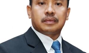 Carles Ronsen Ketua DPRD Kabupaten Lebong