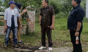 Ketua DPRD Lebong Carles Ronsen sa'at Meninjau UPTD Dijajaran Dinas Pertanian dan Perikanan Lebong