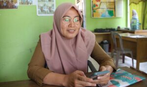 Leni Marlina SH Lurah Kelurahan Tes kecamatan Lebong Selatan