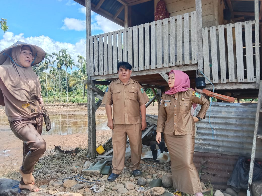 Warga desa Bungin Pelopor MT 2 sa'at di tinjau oleh Camat Bingin Kuning Meyka