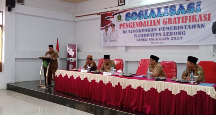Wakil Bupati Lebong Sa'at Membuka Sosialisasi Pengendalian Gratifikasi Dilingkungan Pemkab Lebong