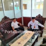 Sekda Lebong Mustarani Abidin bersama Kadis Kominfo-SP Saprul