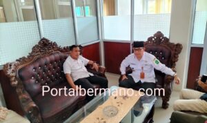 Sekda Lebong Mustarani Abidin bersama Kadis Kominfo-SP Saprul