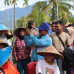 Bupati Lebong Kopli Ansori disambut Meriah oleh Masyarakat Desa Muning Agung sa'at Lounching MT-2