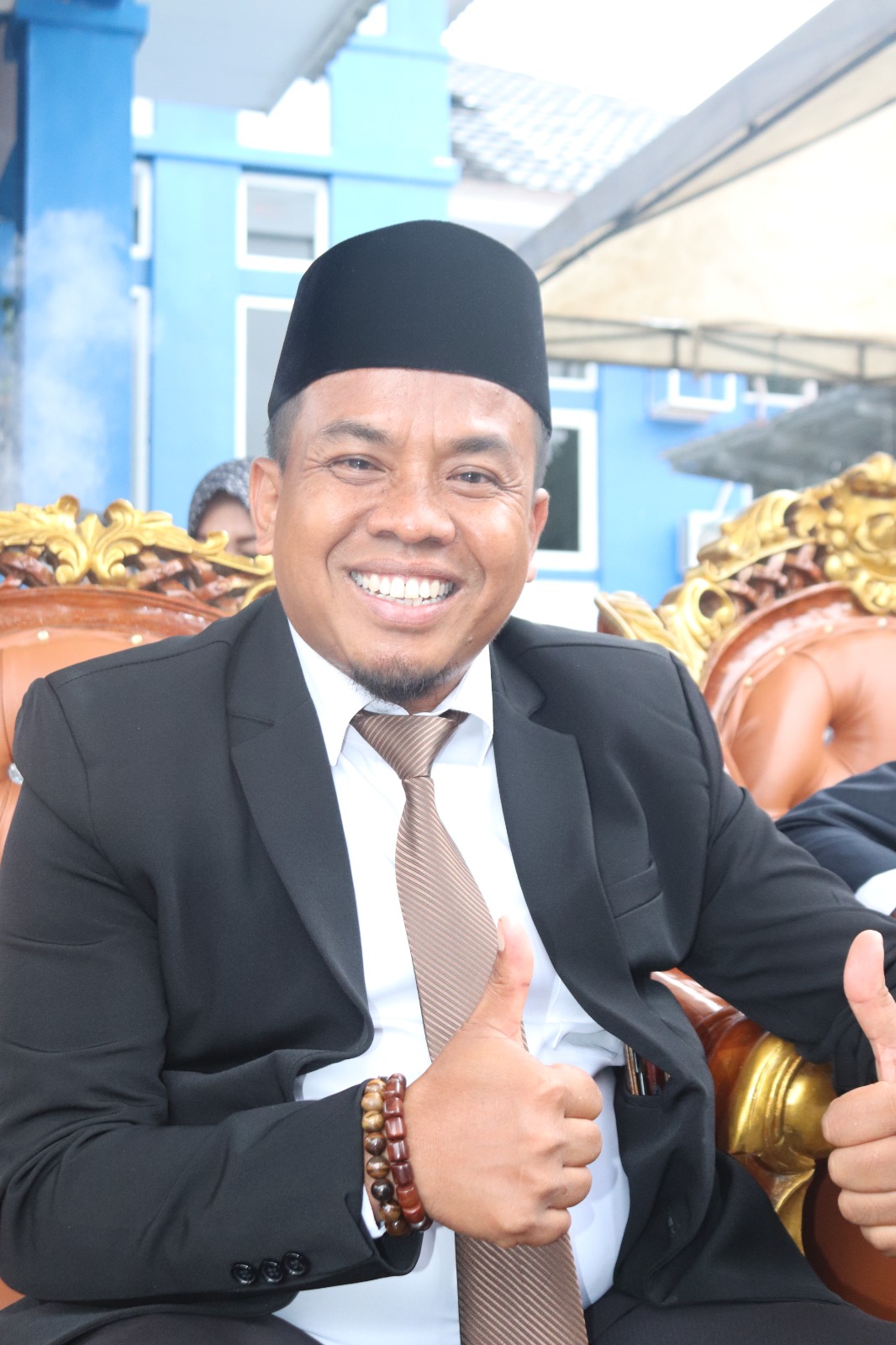 Ketua DPRD kabupaten Lebong Carles Ronsen S.Sos