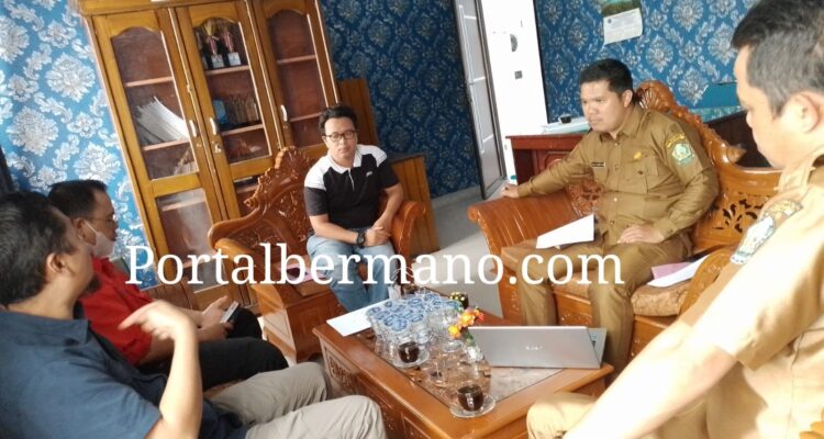 Media si PT MPM dengan Karyawan