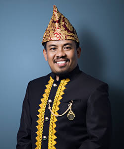 Carles Ronsen ketua DPRD kabup[aten Lebong