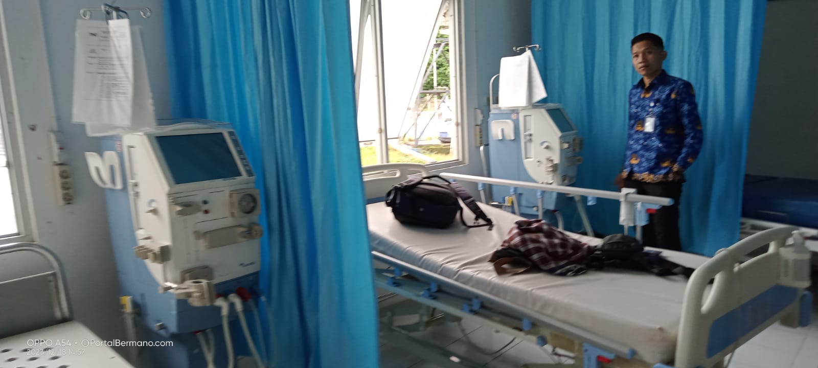 Kasi Perawatan Rsud Lebong Ns,. Bobby Prima S.Kep diruang Instalasi Hemodialisa