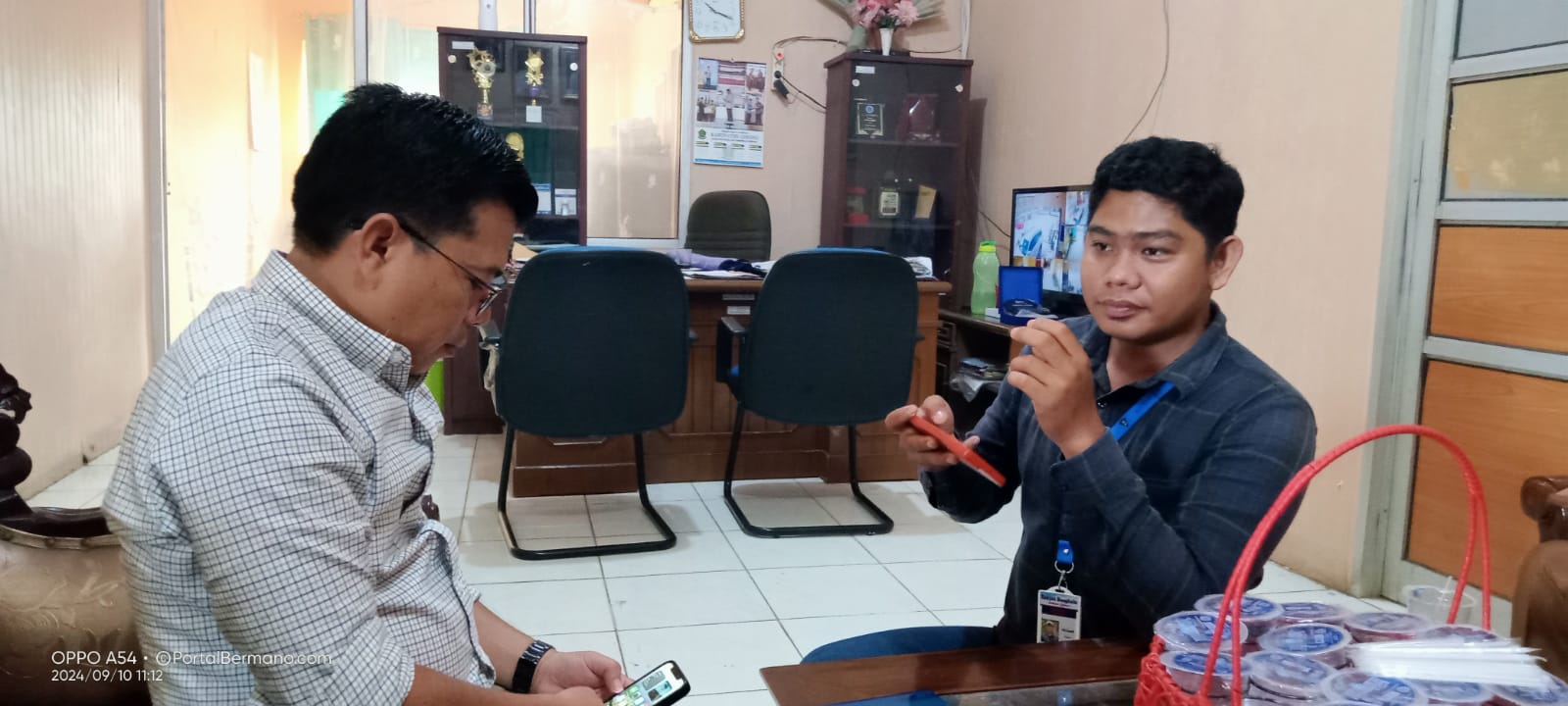 Plt Ka BKPSDM Lebong Benny Kudratullaah (kiri)