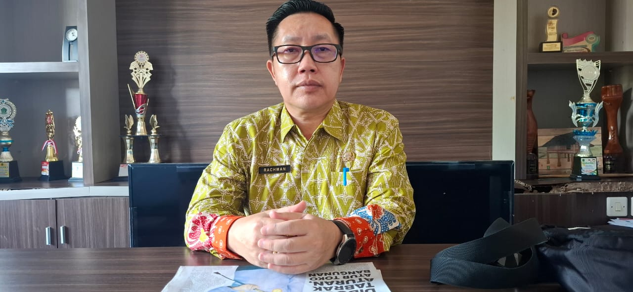 Kepala dinas kesehatan kabupaten Lebong Rachman SKM MKM M Si