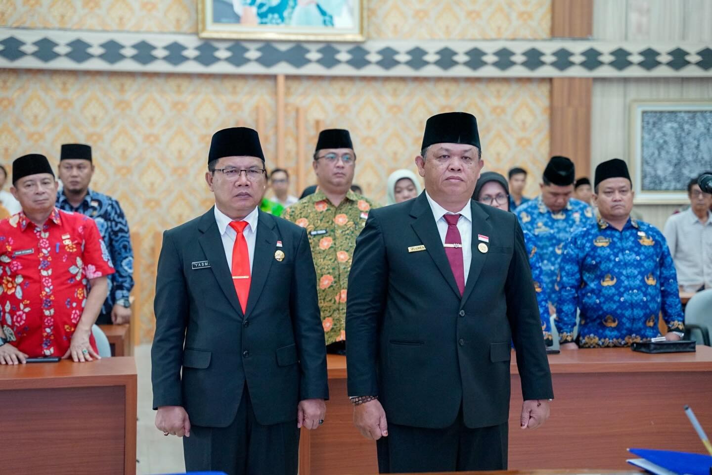 Fhoto Doc MCP Bengkulu : Kadinkesprov Bengkulu Yasman MPD (kiri) sa'at dilantik bersama Kadisdikbudprov Bengkulu Zulhendri